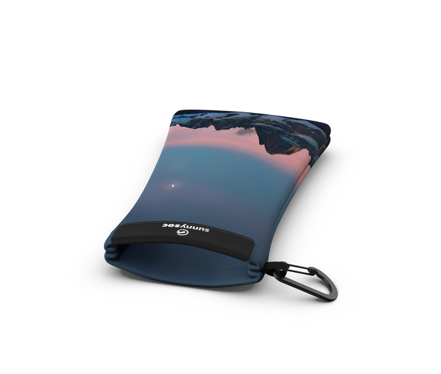 Gogglesoc Sunnysoc - Illuminated Mountain